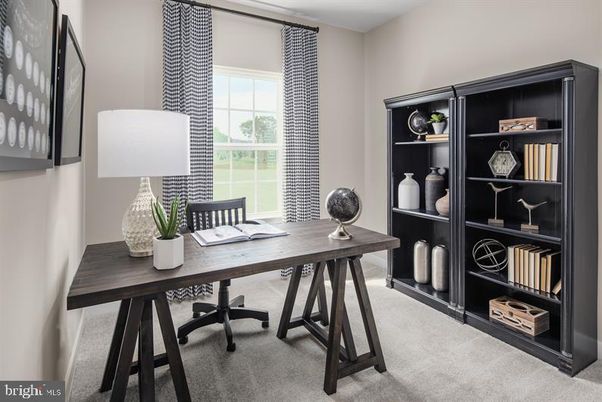 Home Office, Interior