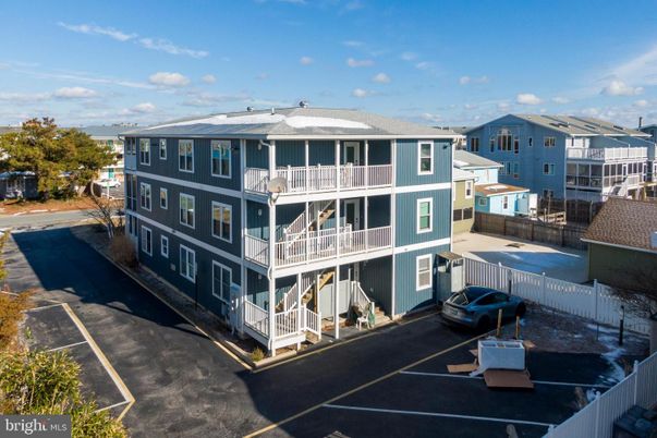 Exterior, Facade, Condo Building