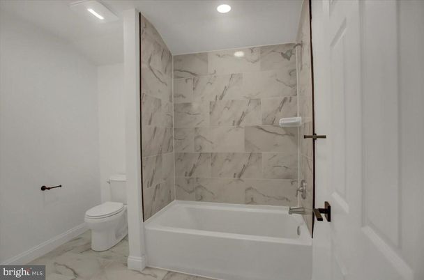 Bathroom, Interior, Marble, Marble Walls, Recessed Lighting