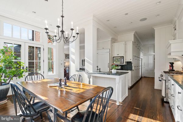 Chandelier, Dining room, Interior, Kitchen, Recessed Lighting, Wood Texture Flooring