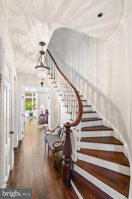 Chandelier, Interior, Wood Texture Flooring