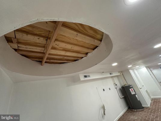 Interior, Recessed Lighting, Wooden Beams