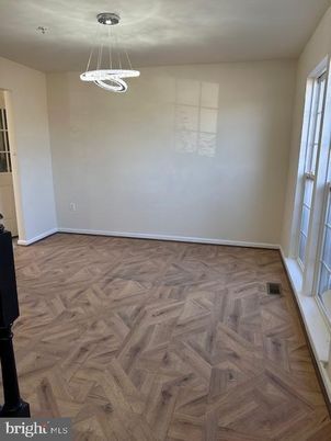 Empty room, Interior, Pendant Lights, Wood Texture Flooring