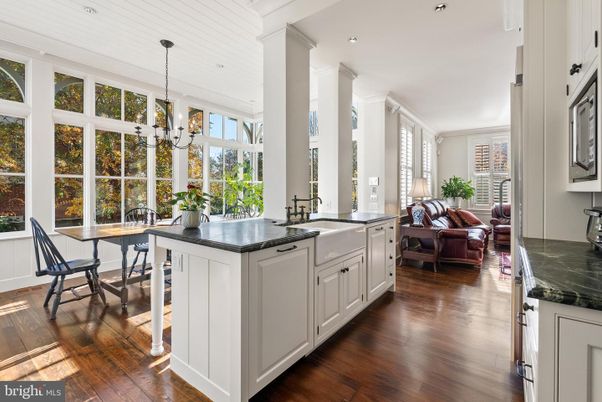 Chandelier, Dining room, Interior, Kitchen, Living room, Recessed Lighting, Wood Texture Flooring