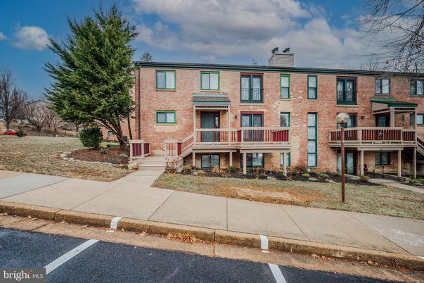 Exterior, Facade, Brick Facade, Rowhouse