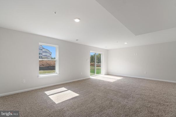 Empty room, Interior, Recessed Lighting