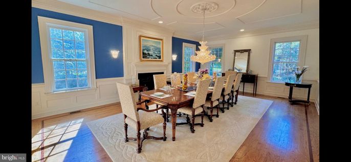 Chandelier, Dining room, Fireplace, Interior, Recessed Lighting, Wood Texture Flooring