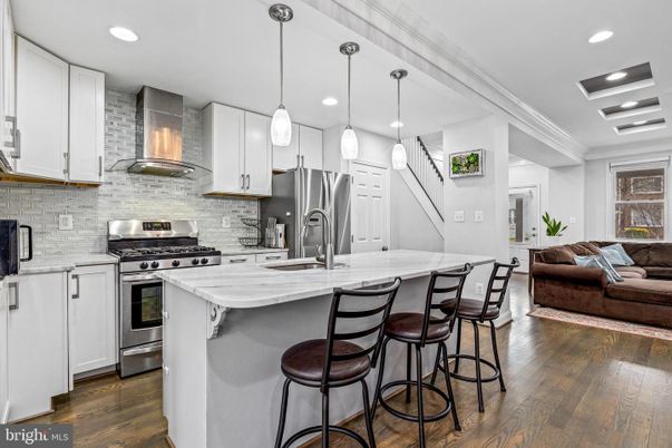 Interior, Kitchen, Living room, Pendant Lights, Recessed Lighting, Stainless Steel Appliances, Wood Texture Flooring