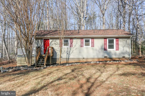 Backyard, Exterior, Facade, Playground, Ranch