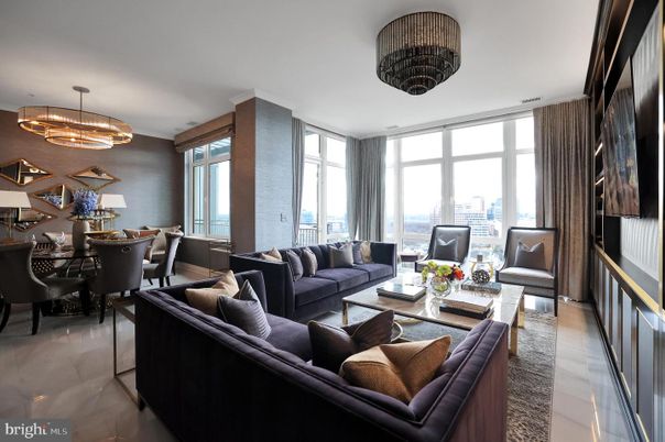 Chandelier, Dining room, Interior, Living room, Water