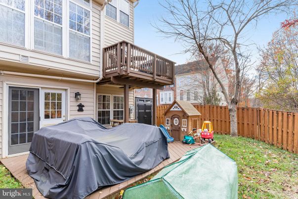 Backyard, Exterior, Playground