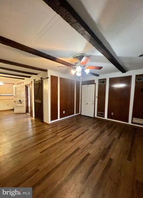 Empty room, Interior, Wooden Beams, Wood Texture Flooring