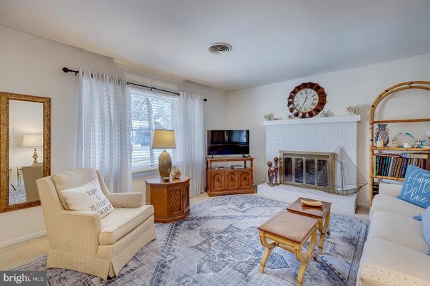 Fireplace, Interior, Living room