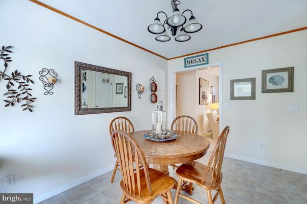 Chandelier, Dining room, Interior