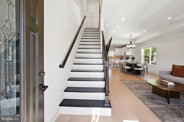 Chandelier, Dining room, Interior, Kitchen, Recessed Lighting, Wood Texture Flooring
