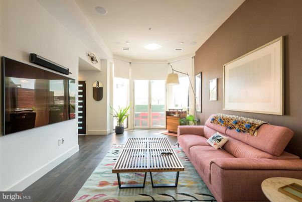 Interior, Living room, Pendant Lights, Recessed Lighting, Wood Texture Flooring