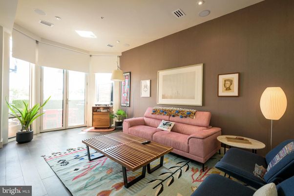 Interior, Living room, Pendant Lights, Recessed Lighting, Wood Texture Flooring