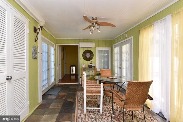 Dining room, Interior