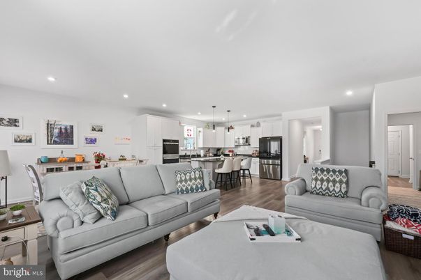 Dining room, Interior, Kitchen, Living room, Pendant Lights, Recessed Lighting, Stainless Steel Appliances, Wood Texture Flooring