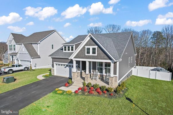 Attached, Exterior, Facade, Farmhouse