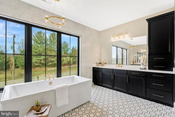 Bathroom, Dual Sink Vanities, Free Standing Baths, Interior, Pendant Lights