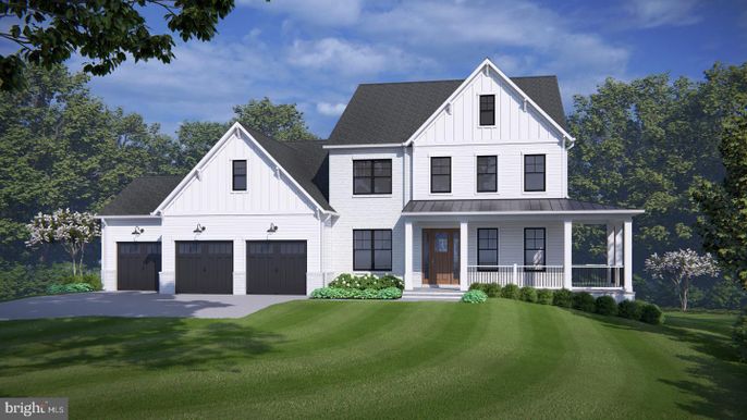 Attached, Exterior, Facade, Farmhouse