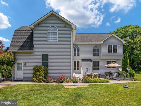 Backyard, Exterior, Facade, Farmhouse