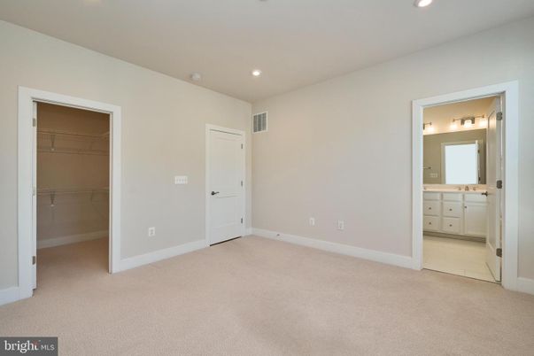 Bathroom, Empty room, Interior, Recessed Lighting