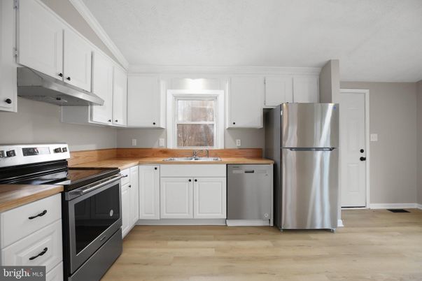Interior, Kitchen, Stainless Steel Appliances, Wood Texture Flooring