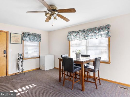 Dining room, Interior