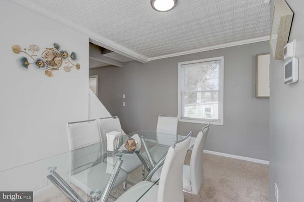 Dining room, Interior, Recessed Lighting
