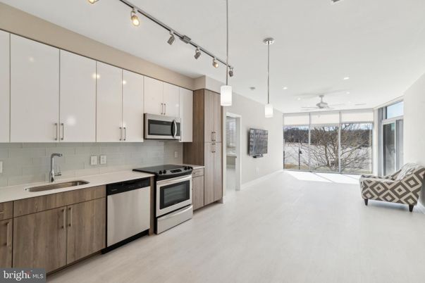 Interior, Kitchen, Pendant Lights, Recessed Lighting, Stainless Steel Appliances