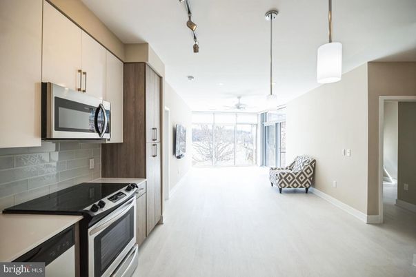 Interior, Kitchen, Pendant Lights, Recessed Lighting