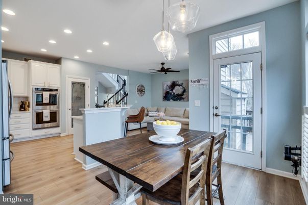 Dining room, Interior, Kitchen, Pendant Lights, Recessed Lighting, Wood Texture Flooring