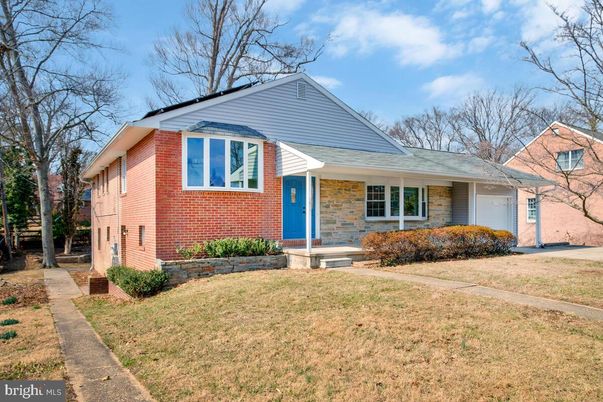Exterior, Facade, Brick Facade, Split Level