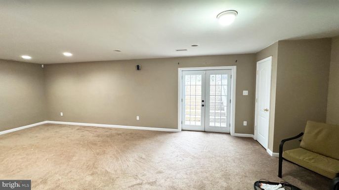 Empty room, Interior, Recessed Lighting
