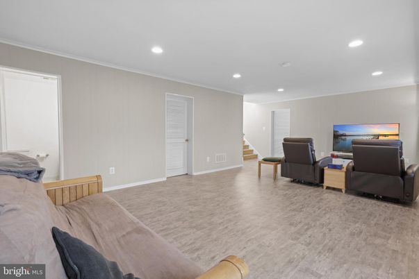 Bedroom, Interior, Living room, Recessed Lighting, Wood Texture Flooring