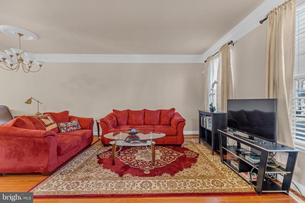 Chandelier, Interior, Living room, Wood Texture Flooring