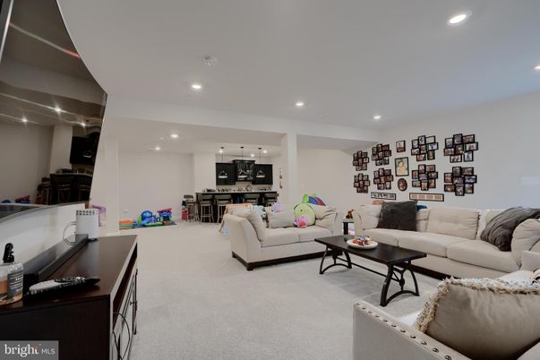 Interior, Kitchen, Living room, Pendant Lights, Recessed Lighting