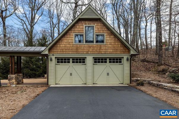 Attached, Exterior, Facade, A Frame