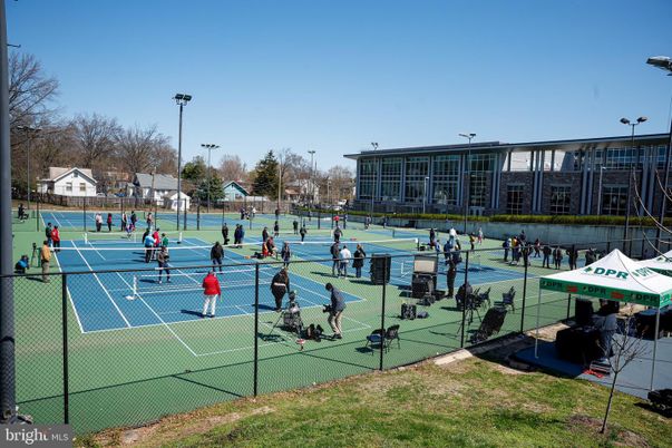 Exterior, Tennis Courts