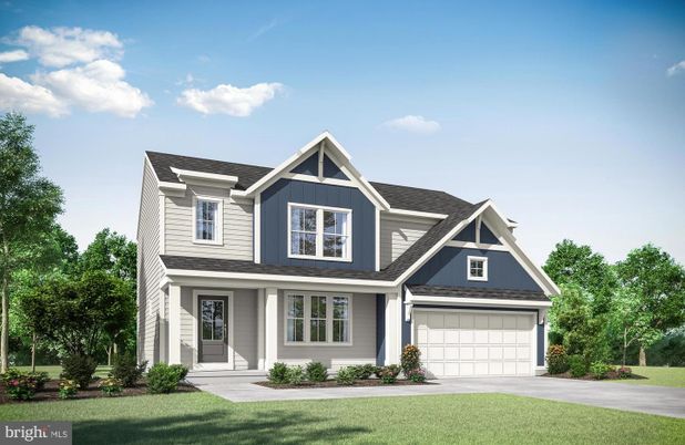 Attached, Exterior, Facade, Farmhouse