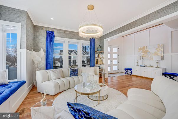 Chandelier, Interior, Living room, Recessed Lighting, Wood Texture Flooring
