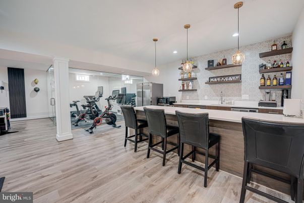 Fitness Equipment, Interior, Pendant Lights, Recessed Lighting, Wood Texture Flooring