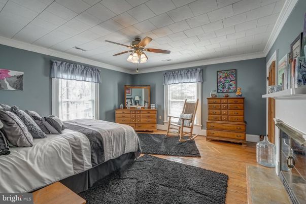 Bedroom, Fireplace, Interior, Wood Texture Flooring