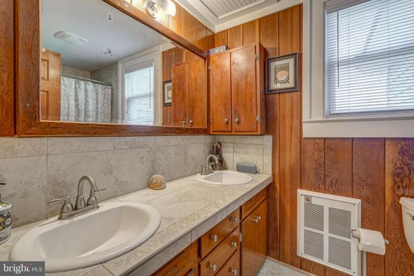 Bathroom, Dual Sink Vanities, Interior, Tile Countertops