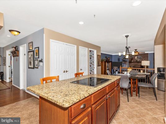 Chandelier, Dining room, Interior, Kitchen, Recessed Lighting, Wood Texture Flooring