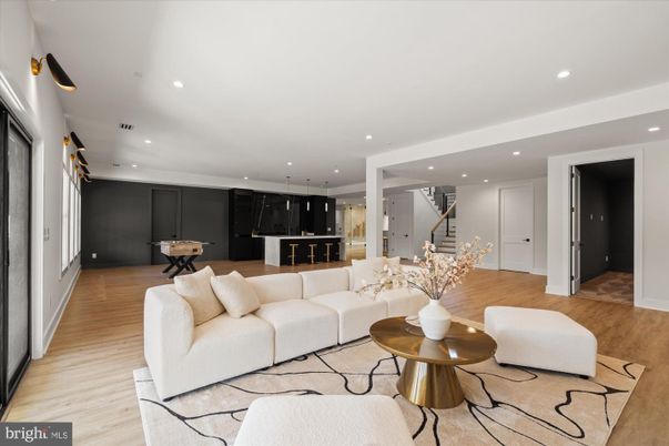 Interior, Living room, Pendant Lights, Recessed Lighting, Wood Texture Flooring