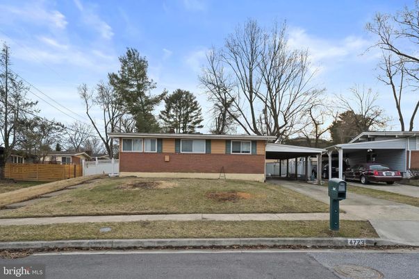 Exterior, Facade, Brick Facade, Ranch