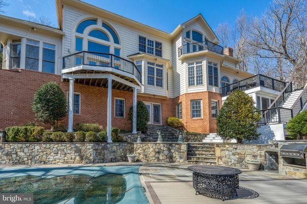 Exterior, Facade, Brick Facade, Queen Anne Victorian